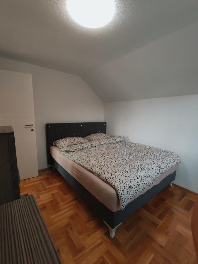 Apartman-Vikendica Mihajlovic บันยาลูกา ภายนอก รูปภาพ