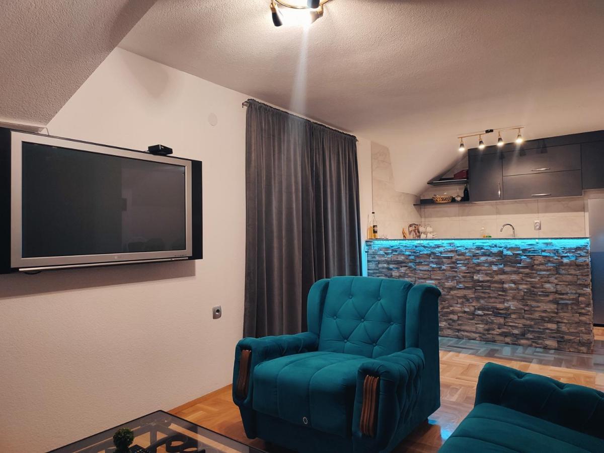 Apartman-Vikendica Mihajlovic บันยาลูกา ภายนอก รูปภาพ