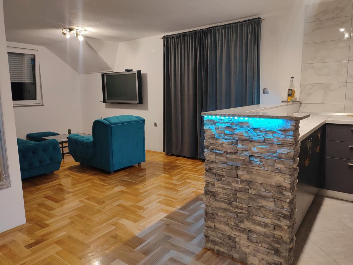 Apartman-Vikendica Mihajlovic บันยาลูกา ภายนอก รูปภาพ